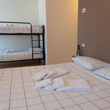 La Stazione Bed & Breakfast Trontano Bagian luar foto